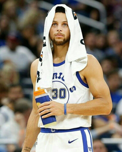 相比之下 相比之下